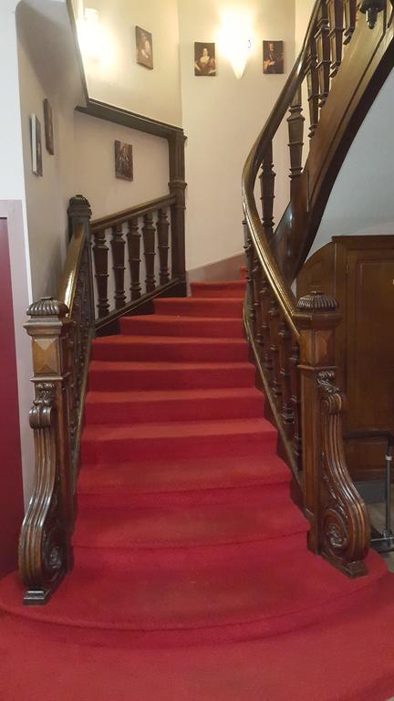 Logis Hotel Des Bourbons Монлюсон Екстер'єр фото