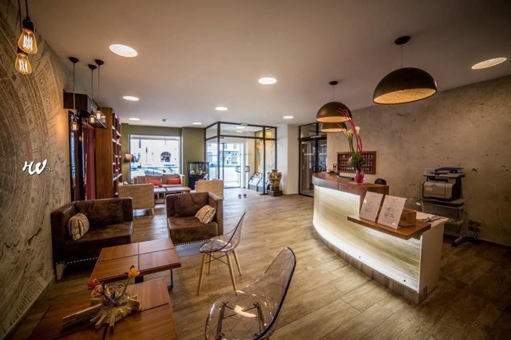 Logis Hotel Des Bourbons Монлюсон Екстер'єр фото